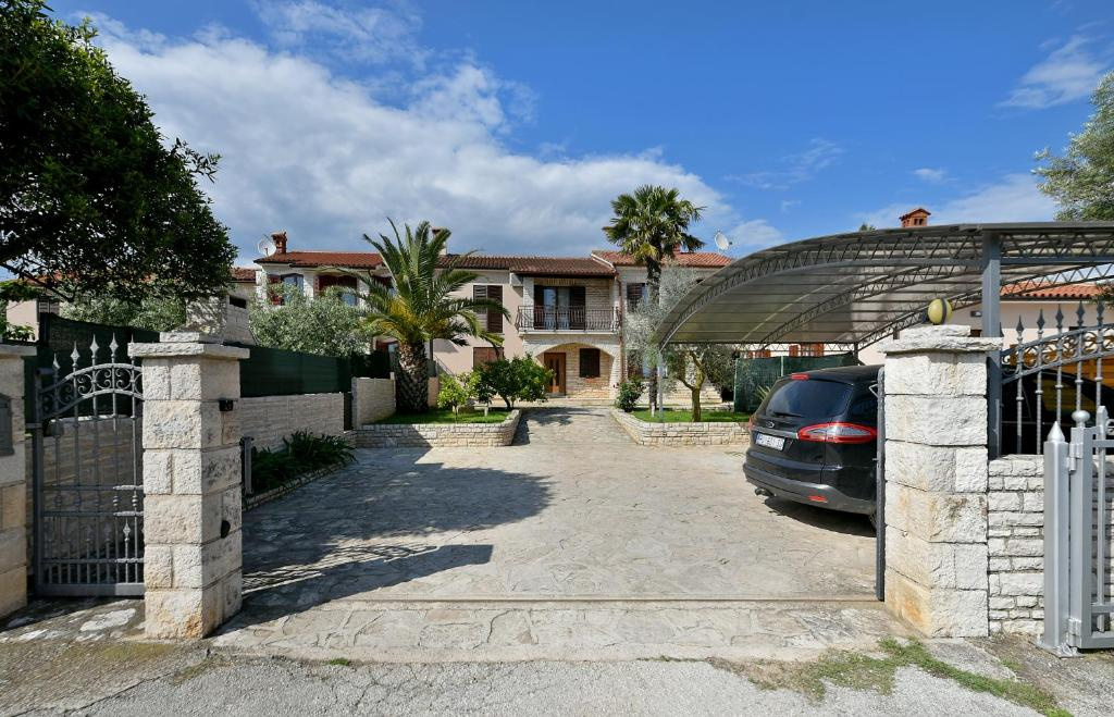 House Vedran 1125