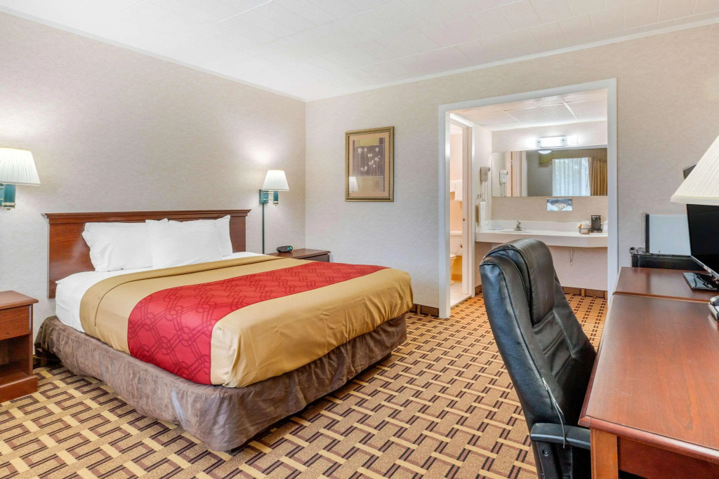 Econo Lodge Mystic