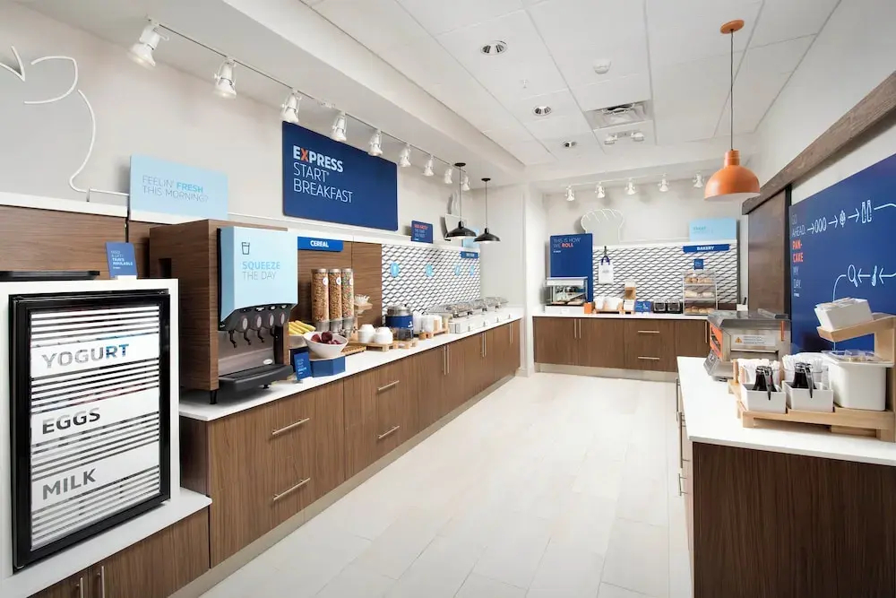Holiday Inn Express & Suites Pensacola Airport Nor