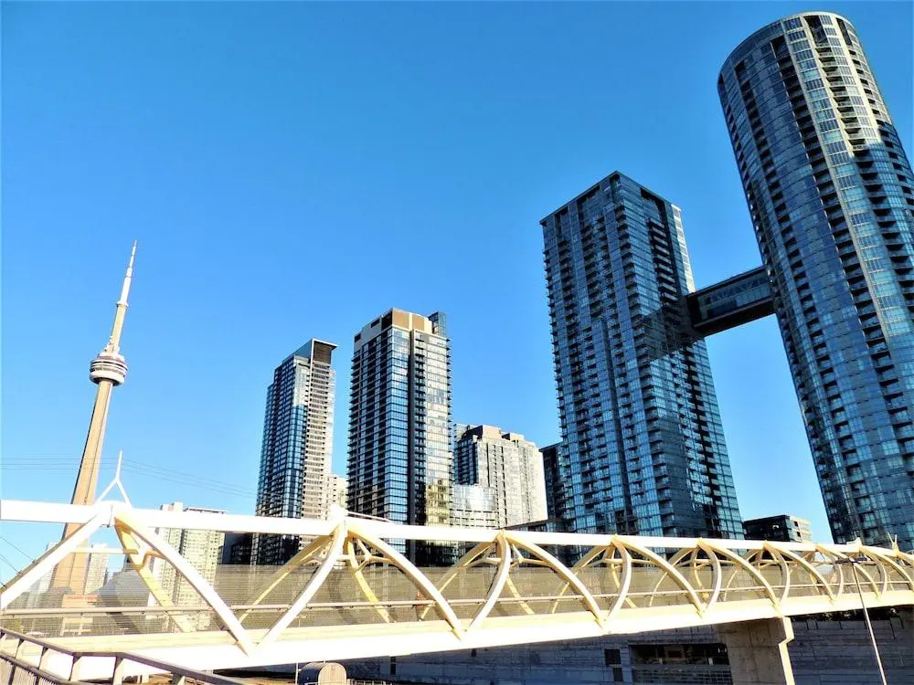 TVHR - Luxury Condos in Heart of Downtown