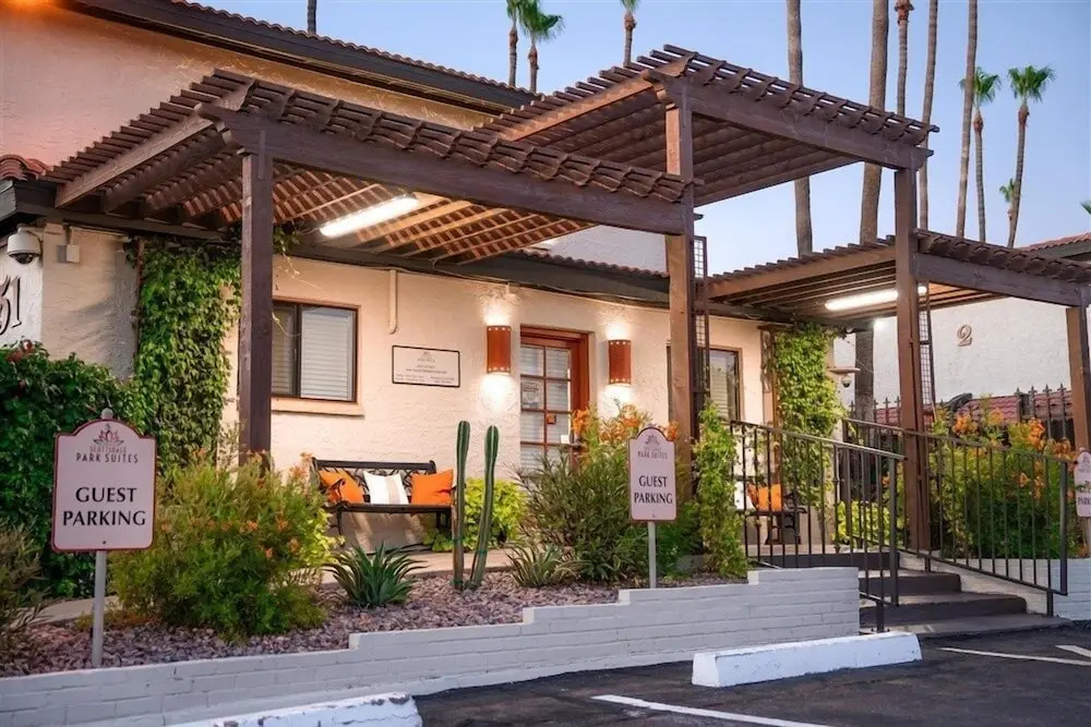 239-Fully Furnished with WiFi by RedAwning