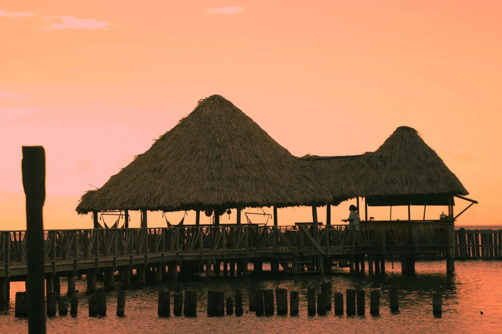 Thatch Caye Resort a Muy'Ono Resort