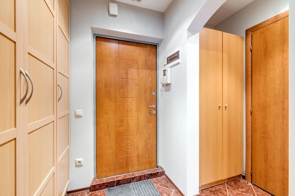 Simply Comfort - Spacious Apartment 10 min to Metro