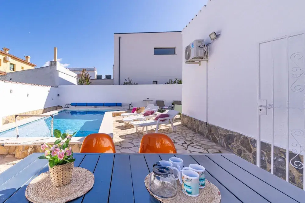 Villa in Empuriabrava With Private Pool