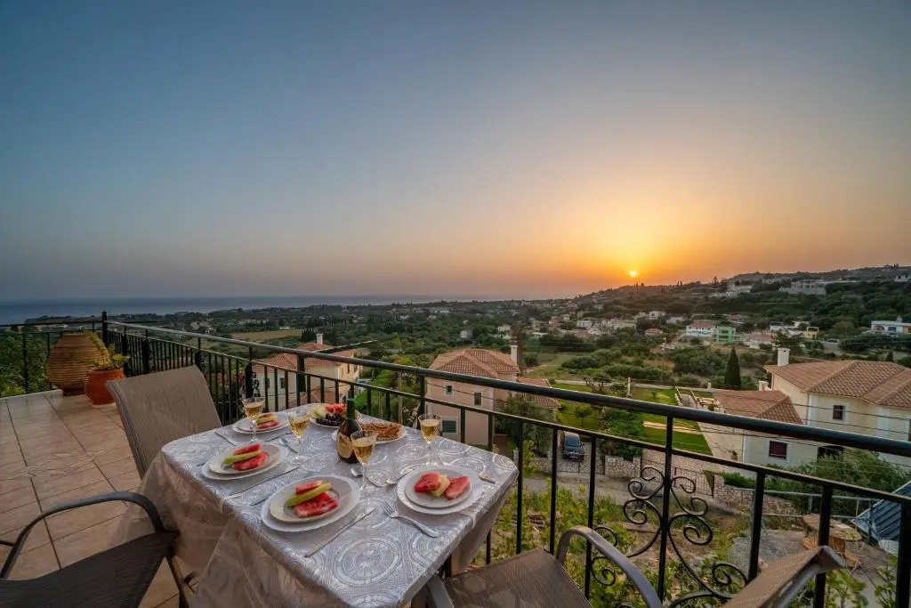 Dimitris Luxury Apartment