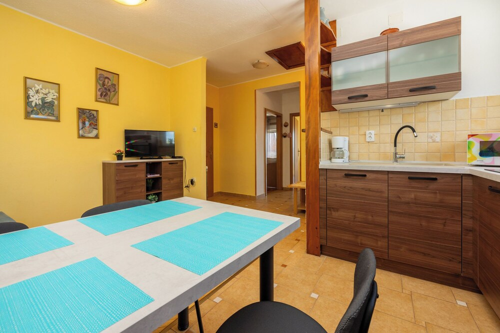 Apartments Milica