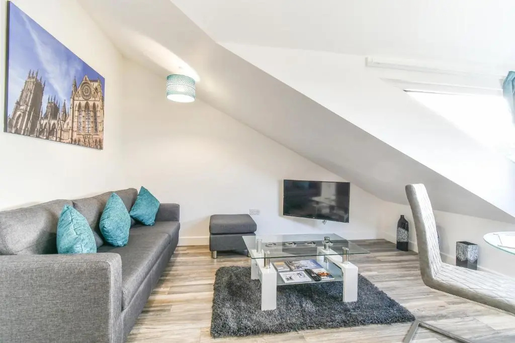 Windmill View Loft Apartment
