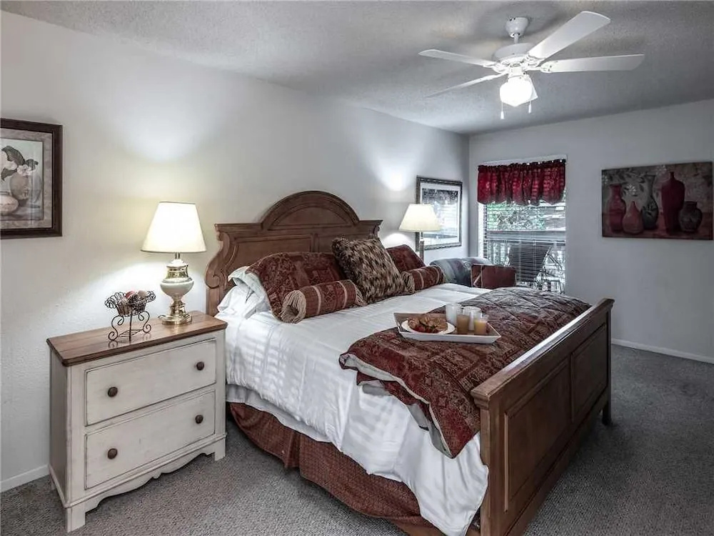 Deer Haven, 3 Bedrooms, Hot Tub, Pet Friendly, Sleeps 8