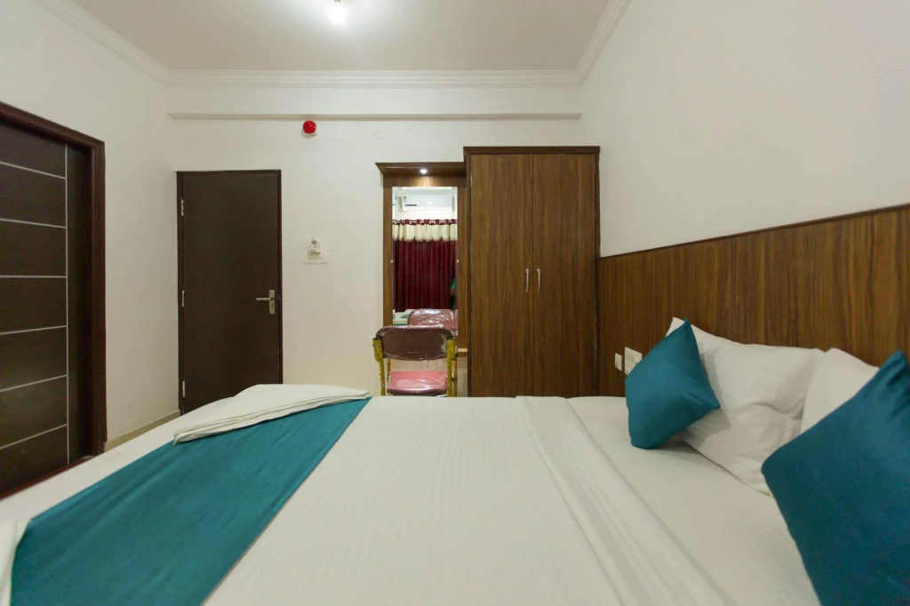 OYO 373 Hotel Grand Inn