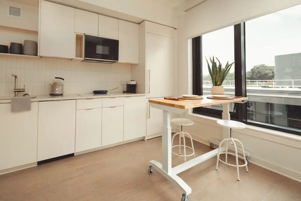 Scout Living PCM - Placemakr Atlanta, Apartments by Hilton