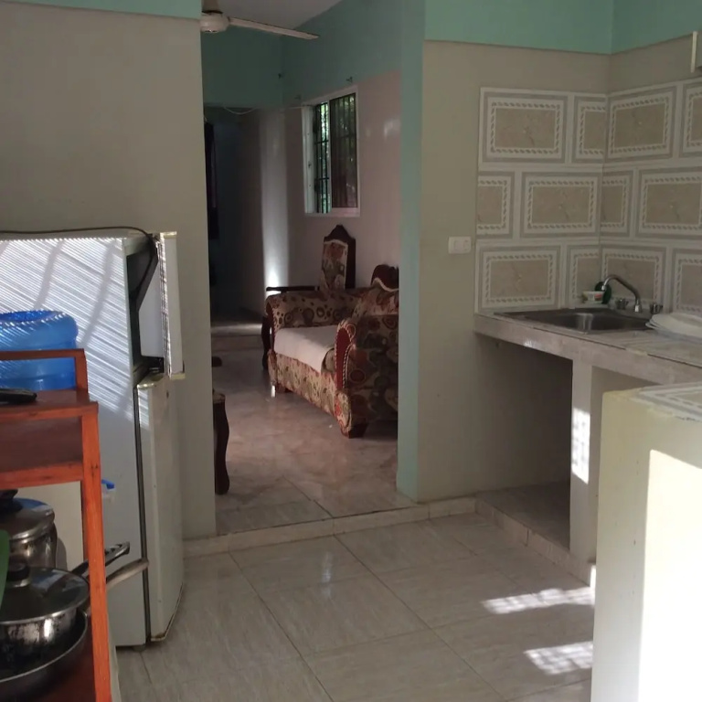 Coco Hotel and Hostel