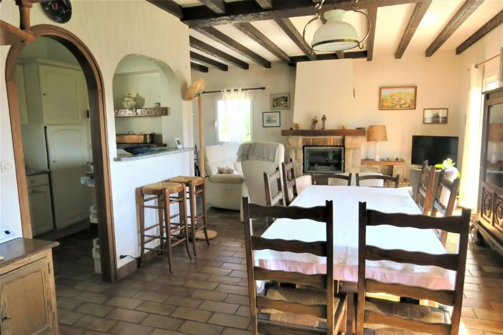 Maison avec WIFI, jardin, à 900m de la plage de Trestraou à PERROS-GUIREC Ref 849
