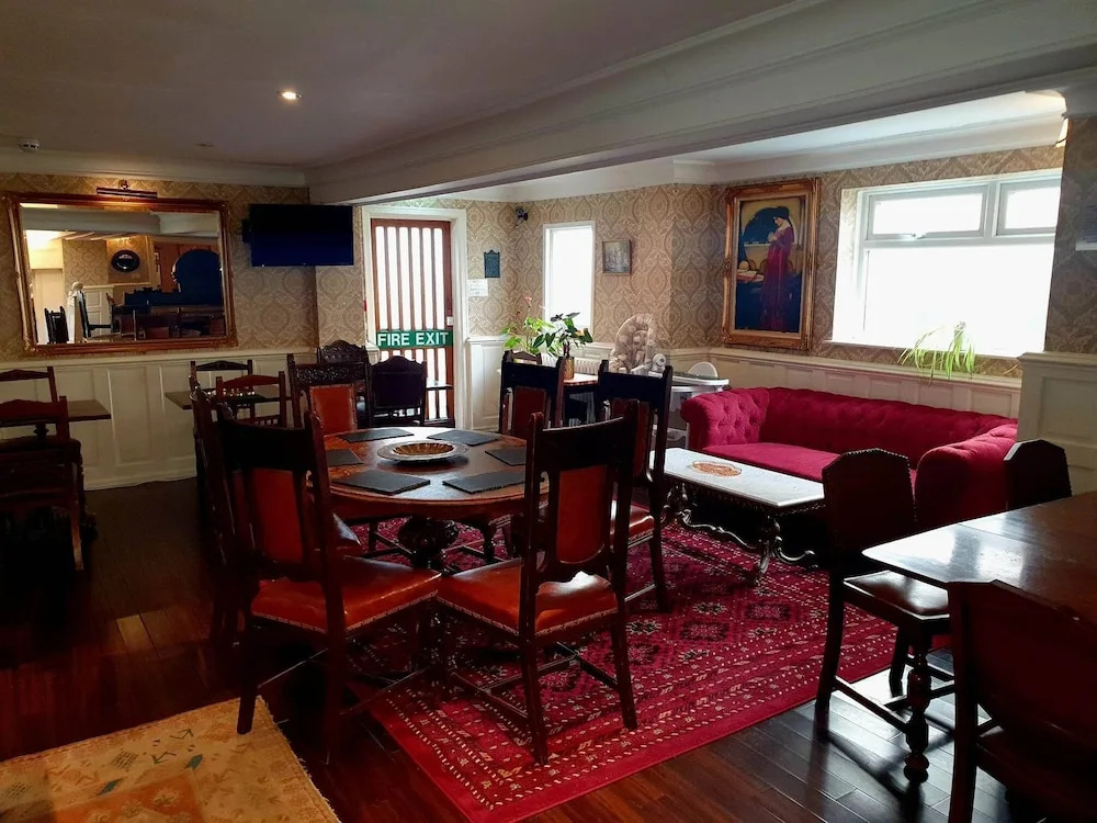 Rose Tor Hotel