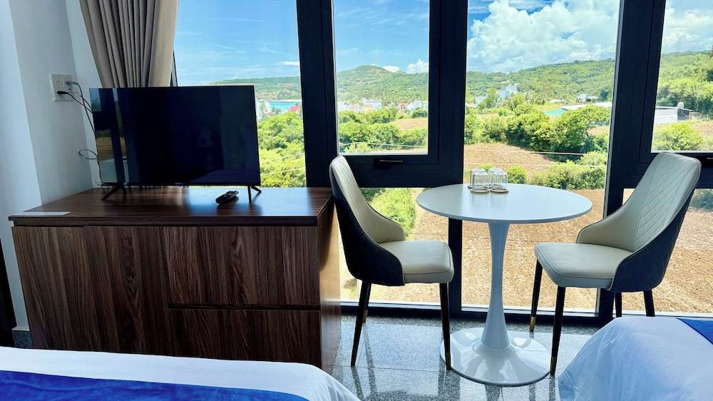 Gành Đá Đĩa Retreat Hotel