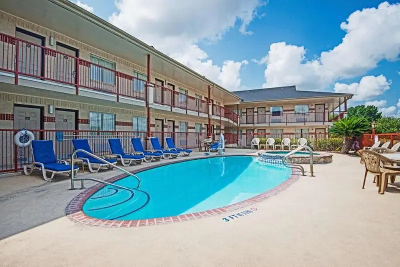 Hill Country Inn & Suites - New Braunfels, Gruene