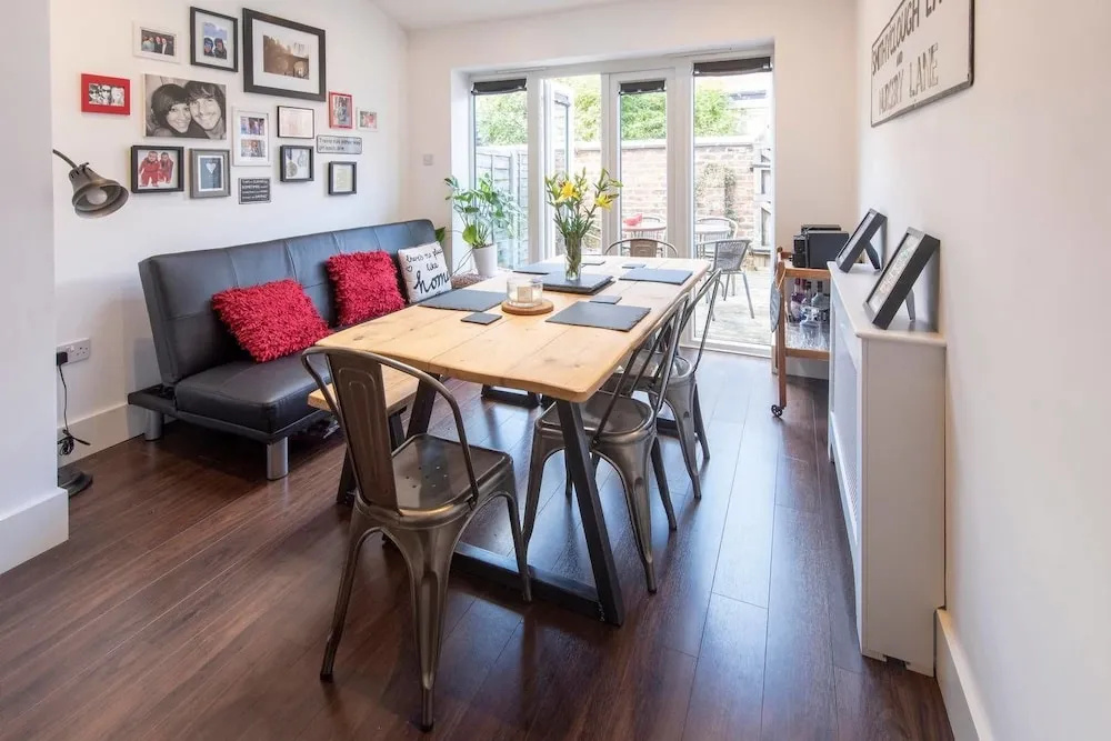 Cosy 2BD Terrace House in Chorlton