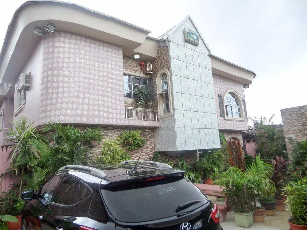 First View Luxury Hotel