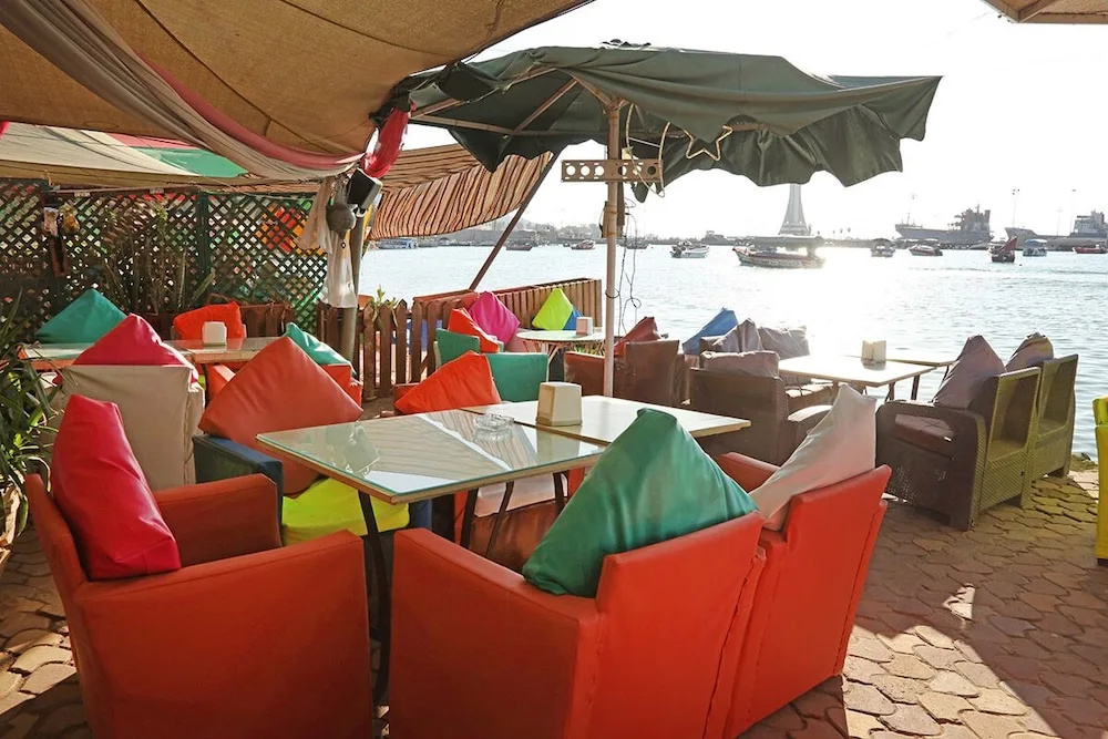 La Riva Hotel