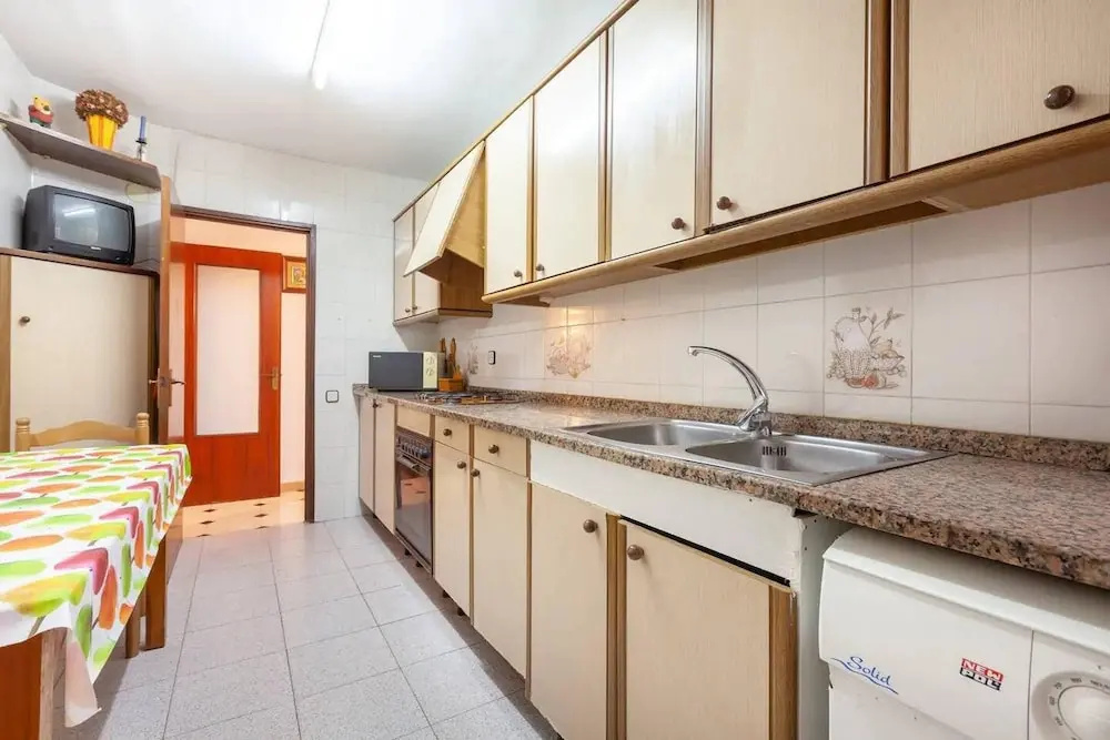 Apartment with 2 Bedrooms in Tarragona, with Wifi