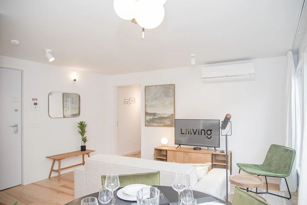 Liiiving - Modern & Glam Apartment M