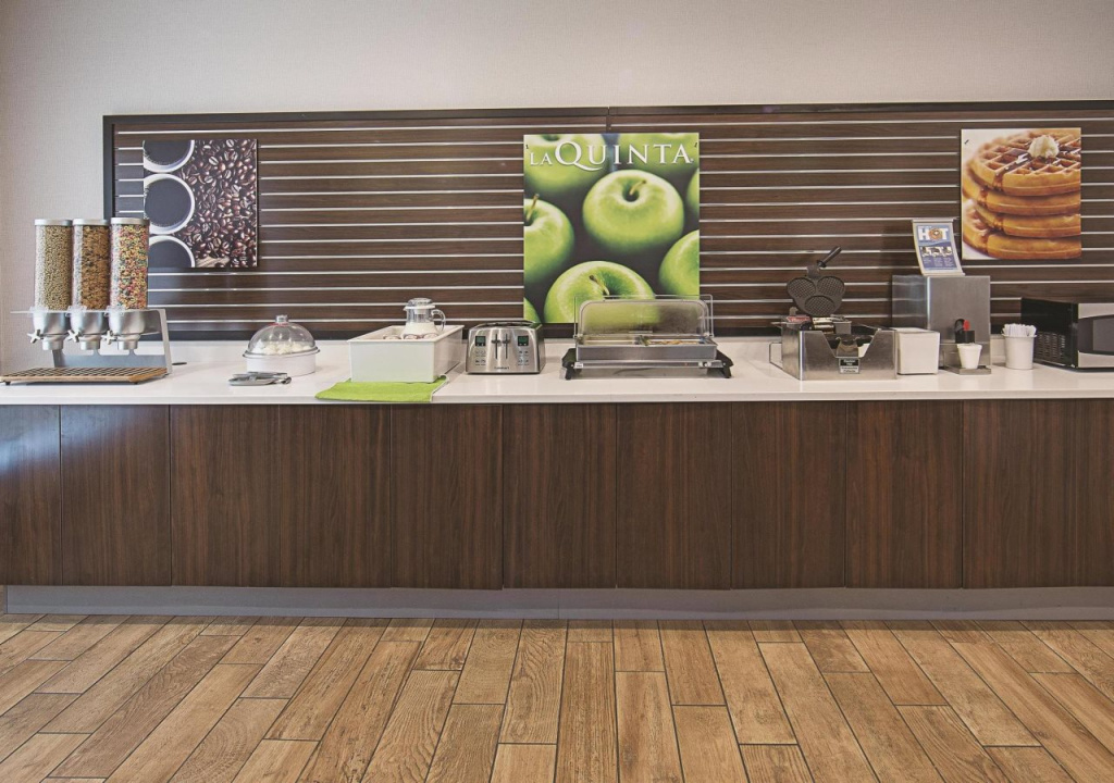 La Quinta Inn & Suites by Wyndham Central Point - Medford