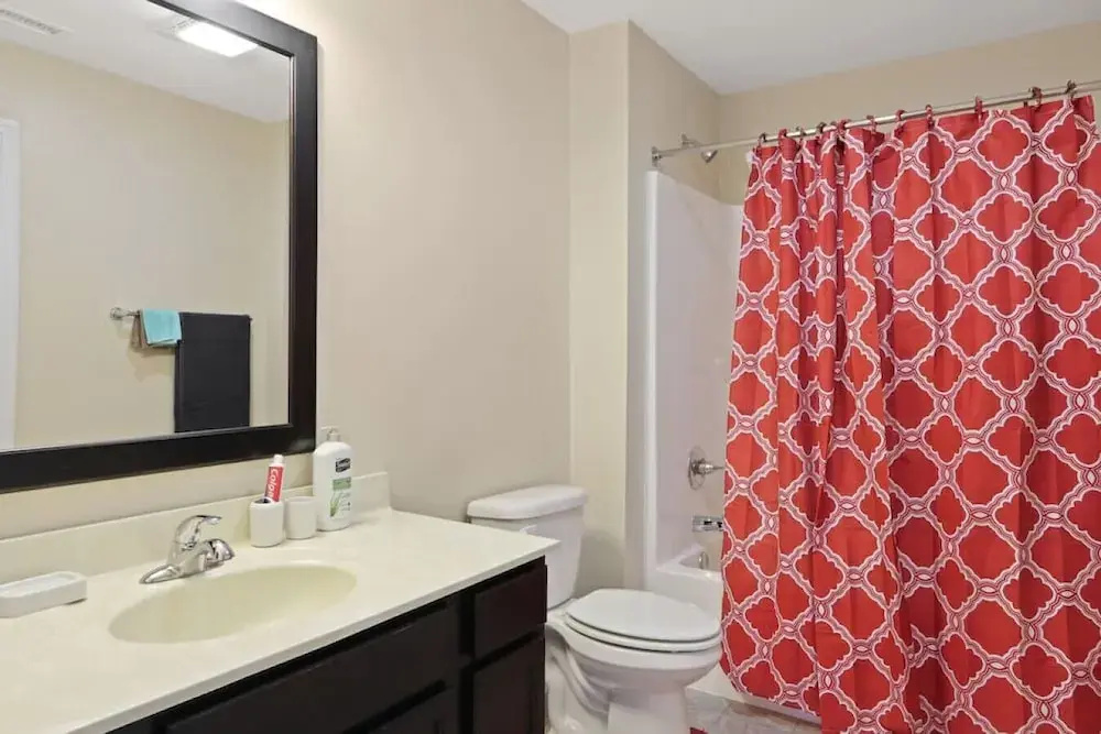 Cozy 3bd, 3BA Downtown Indy
