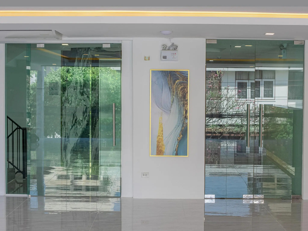 B2 Huai Khwang Premier Hotel