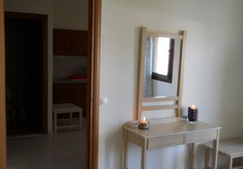 Niriedes Dionyssos Village