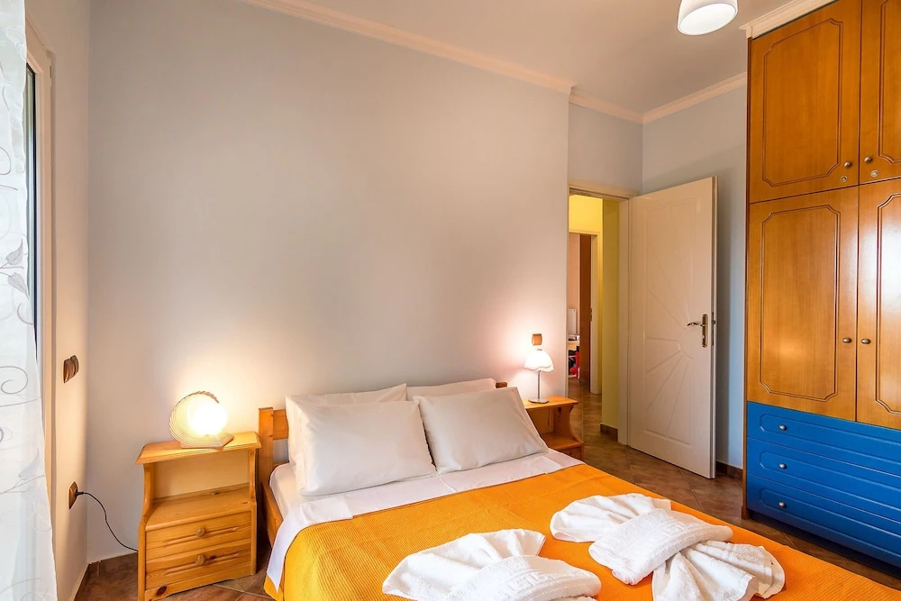 Villa Helen 200m from the beach in Tersanas BY APOKORONAS-VILLAS