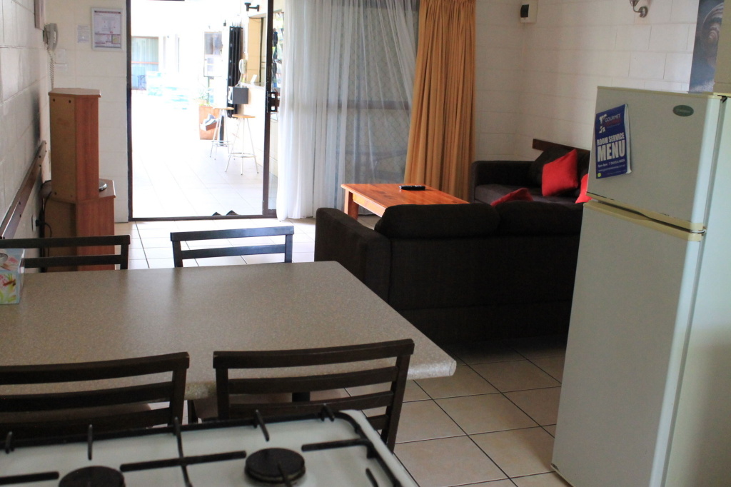 Oasis Inn Apartments