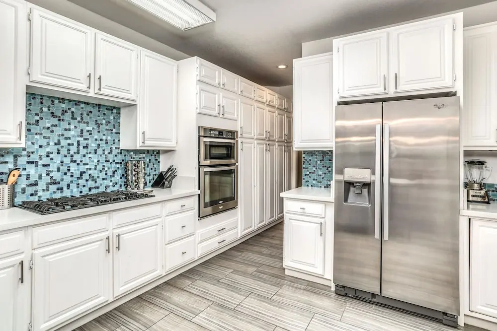 New Listing! Spacious 4br Haven W/ Private Pool 4 Bedroom Home
