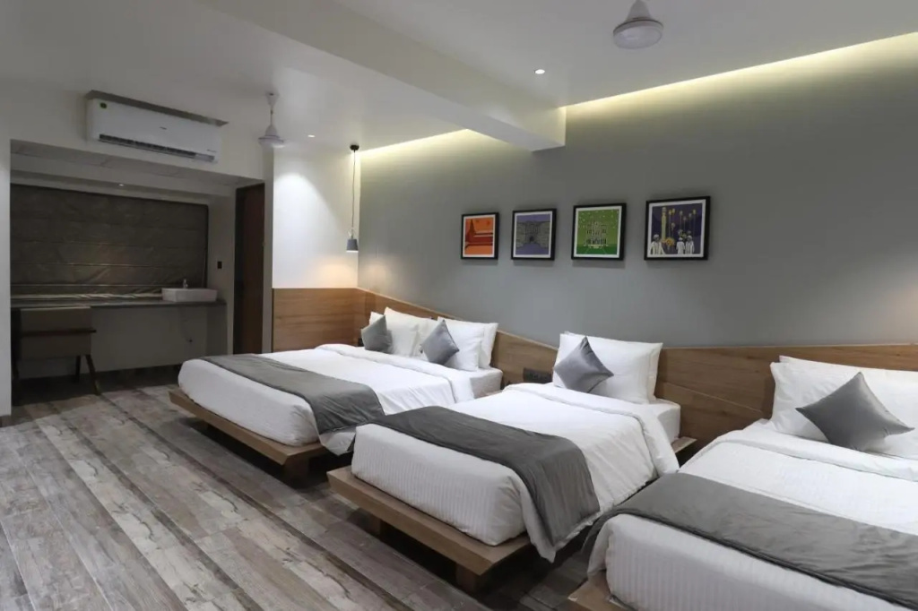 Hotel Chitra Executive