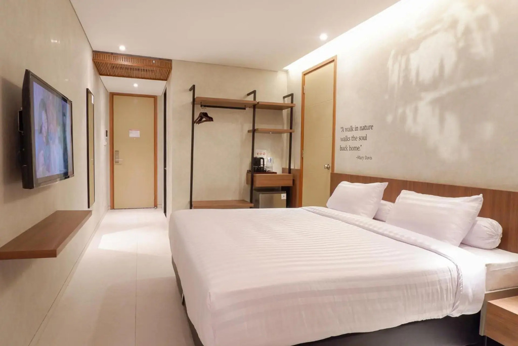 Front One Resort Magelang