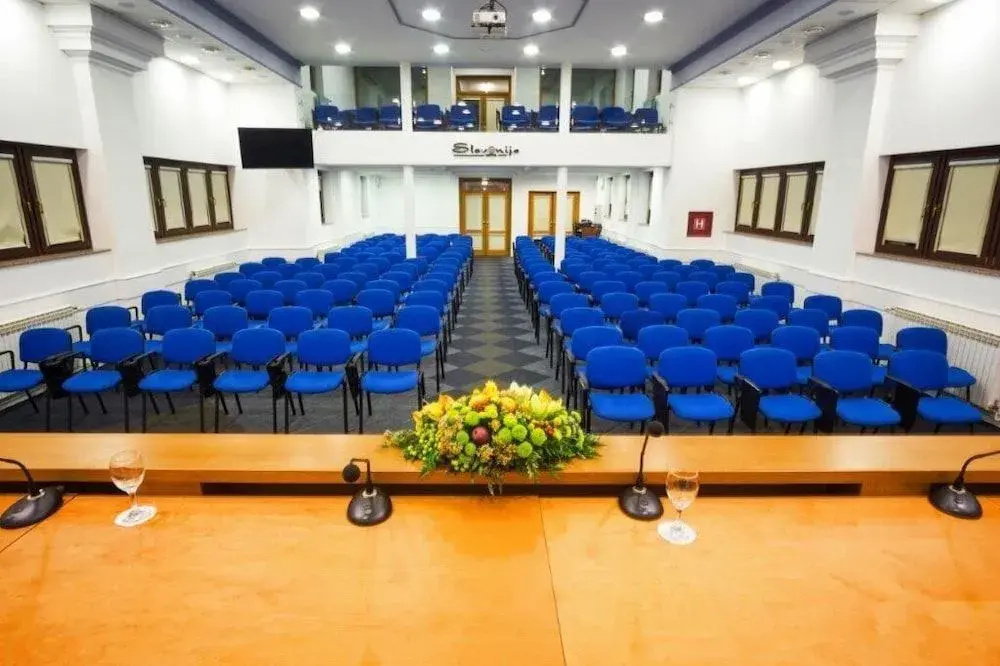 Hotel Slavonija