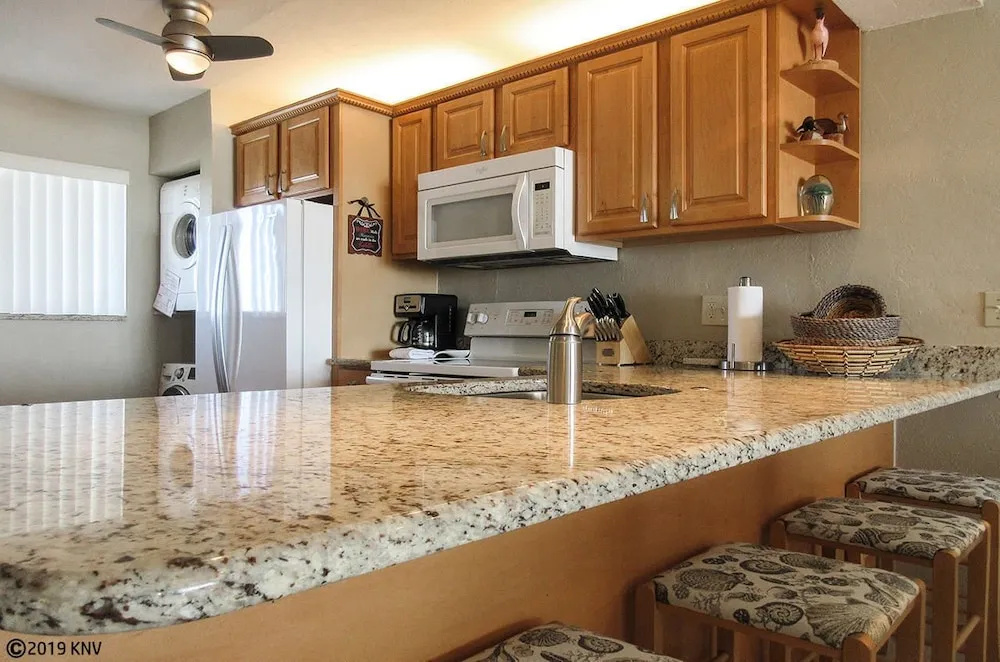 Carlos Pointe 523 - 2 Br Condo