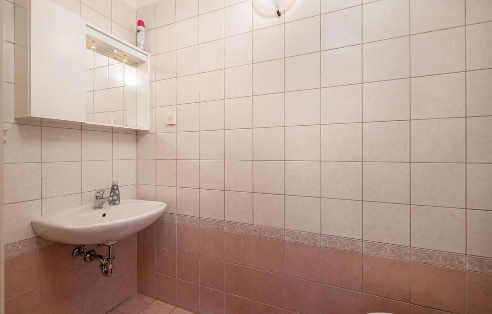 Cozy Home In Punat With Wifi