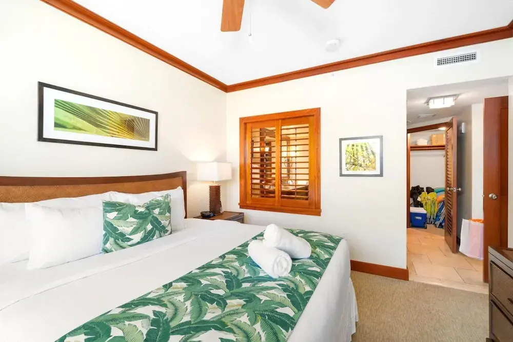 KBM Resorts FREE CAR Beach Villas at Ko Olina 2-Bedroom Beachfront Villa BVK-B-308