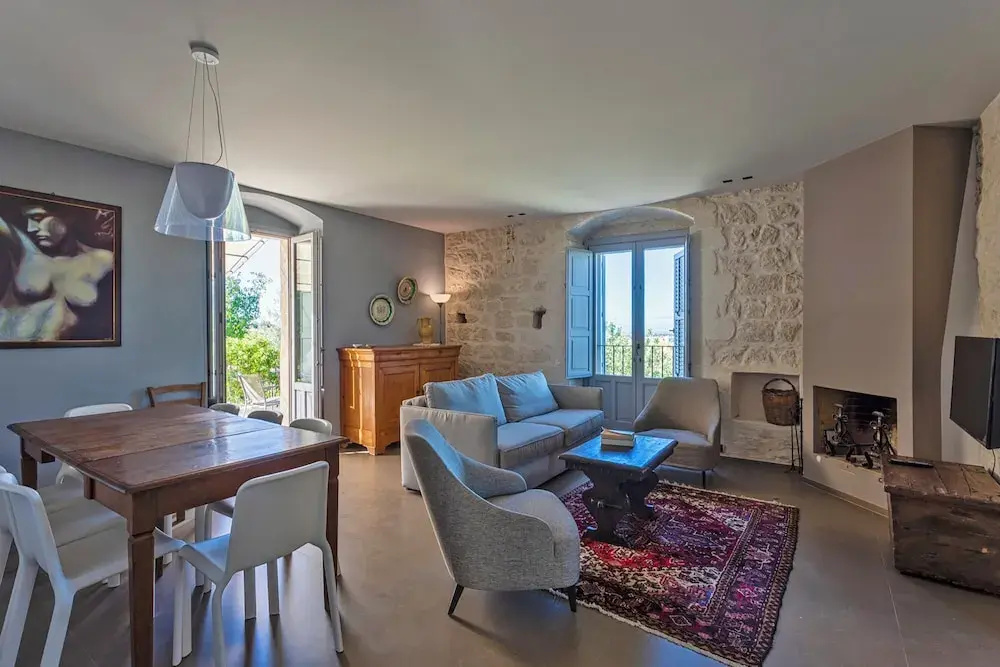 Villa Iris