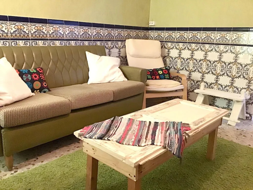Charming House in El Poyo del Cid with Garden and Terrace