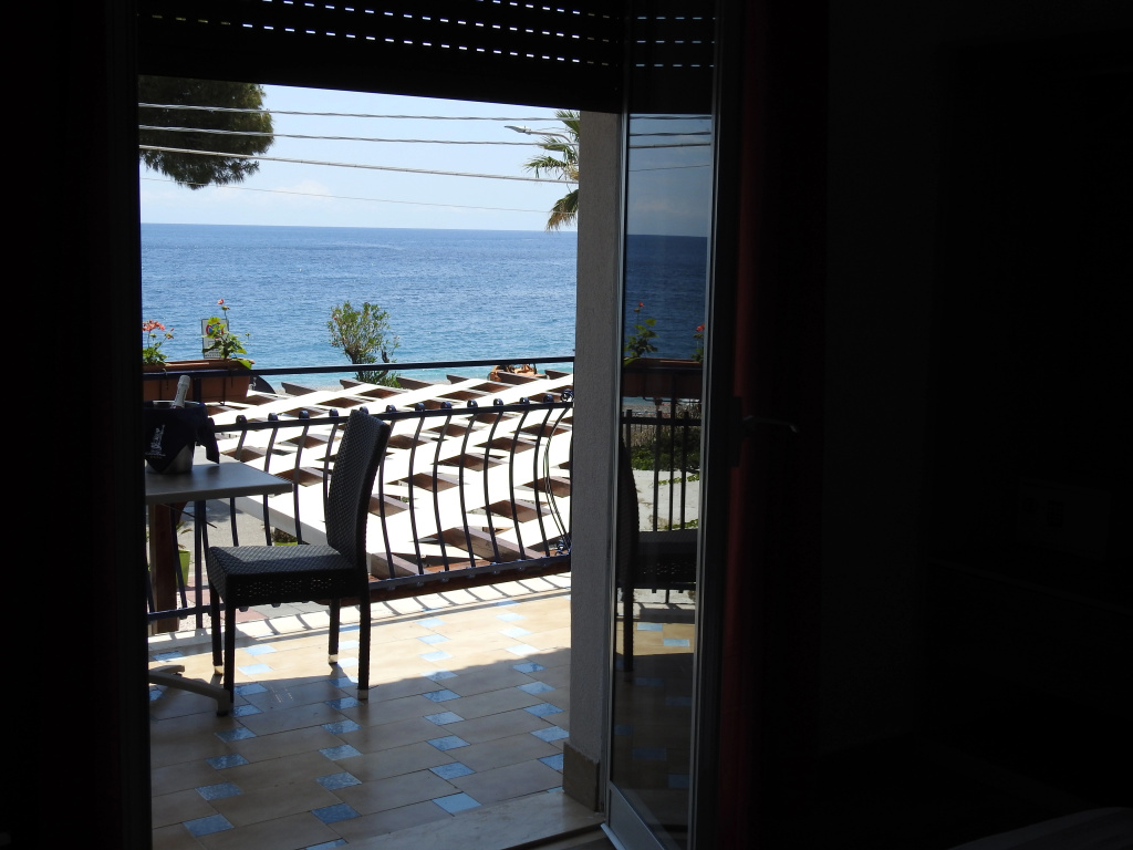 ChrisMare Hotel