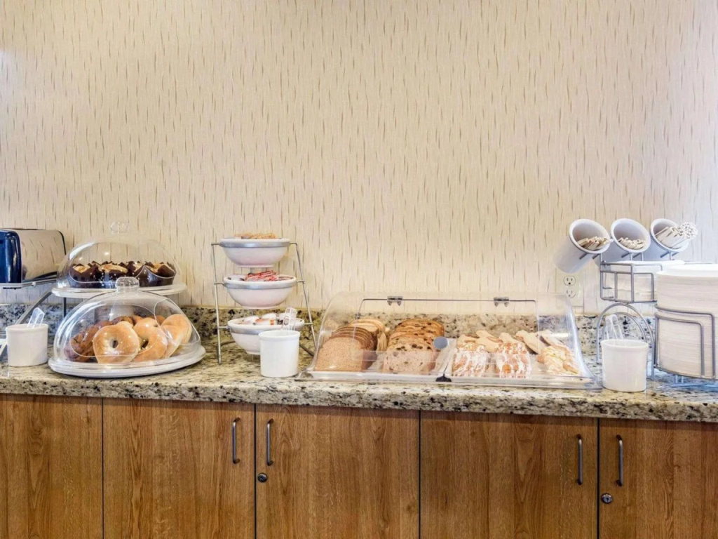 Comfort Suites Helena Airport