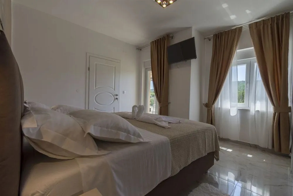 Villa Neda