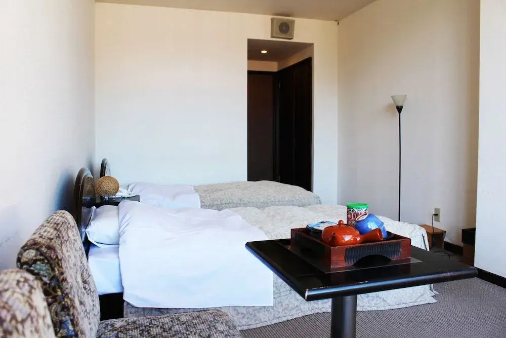 Shoji Mount Hotel