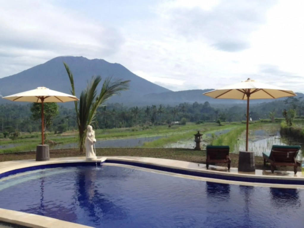 Great Mountain Views Villa Resort