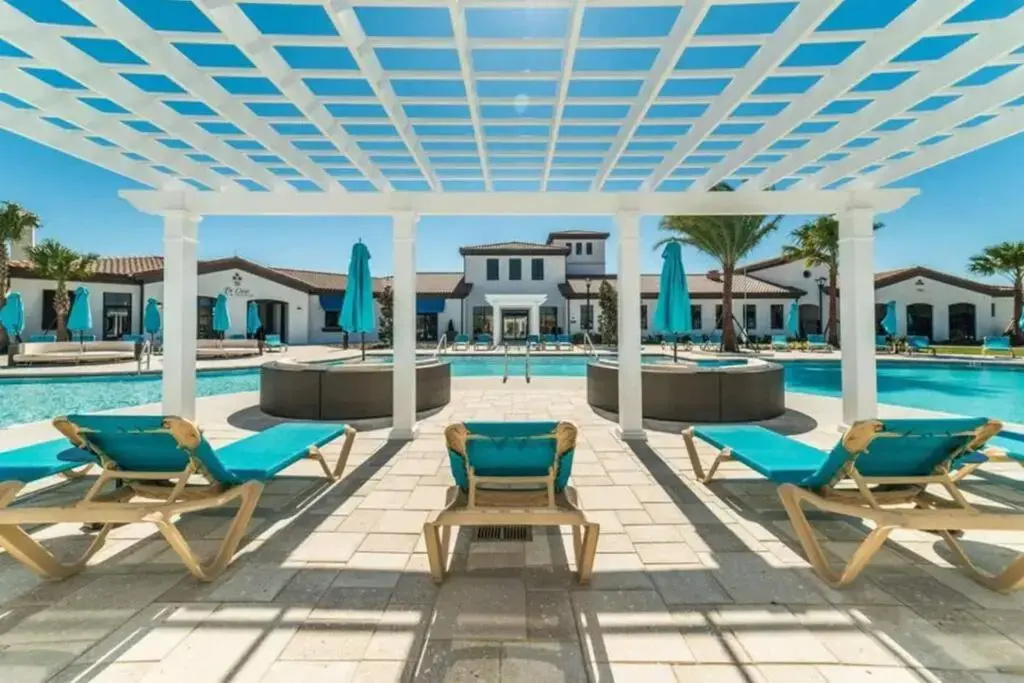 Amazing 5 Bedrooms Home With Pool/BBQ Near Disney
