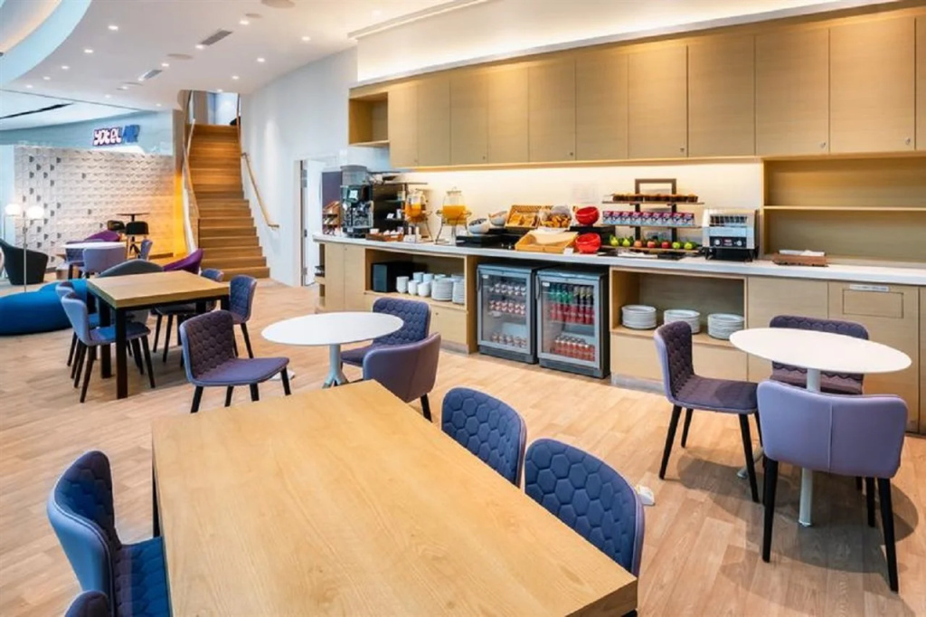 YOTELAIR Singapore Changi Airport Landside