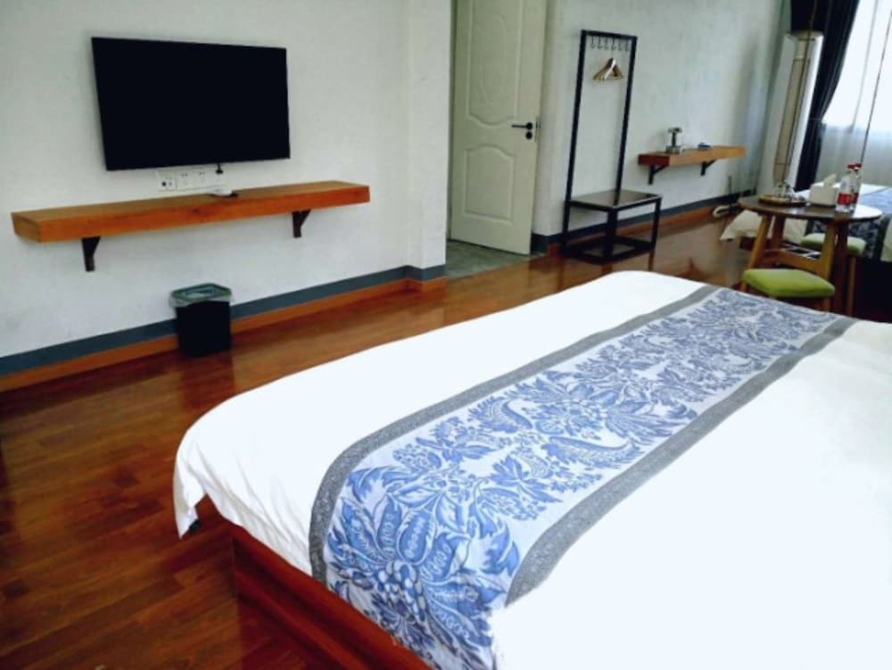 Comfort Forrest Inn