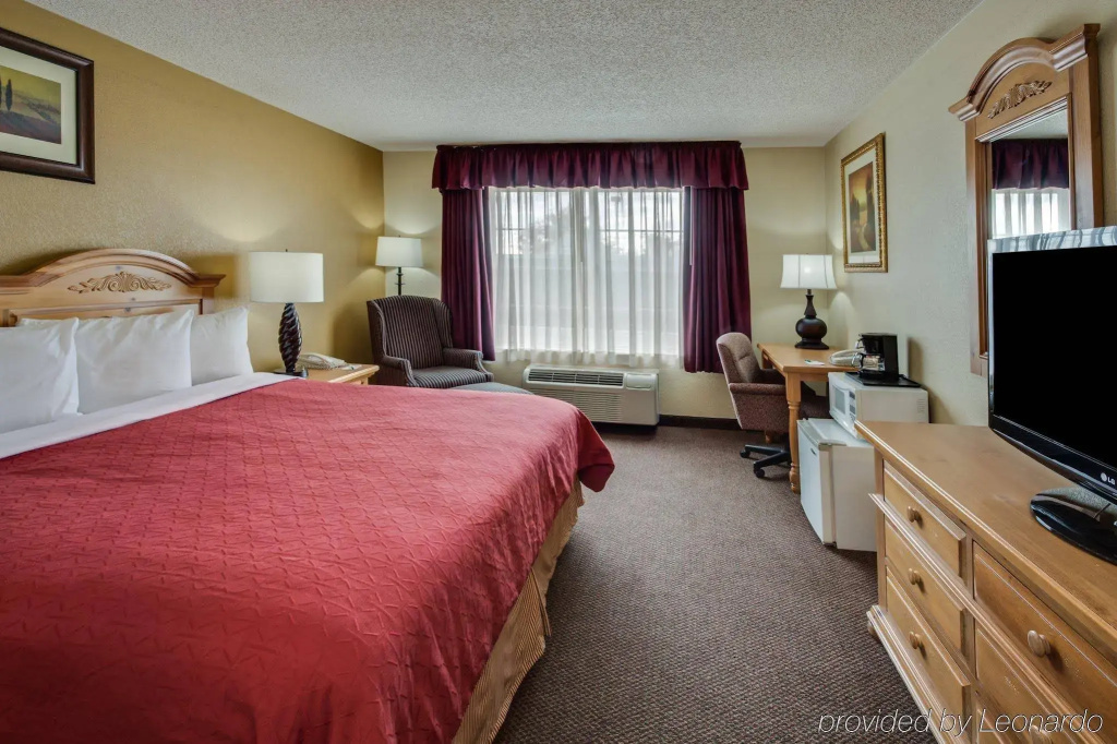 Holiday Inn Express & Suites Chicago - Matteson by IHG