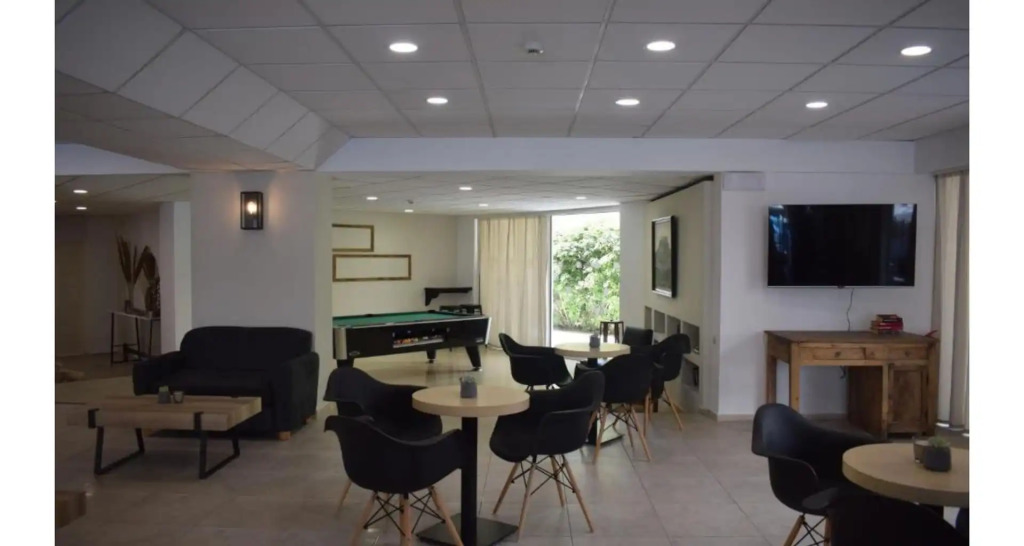 Majestic Hotel - Adults Only