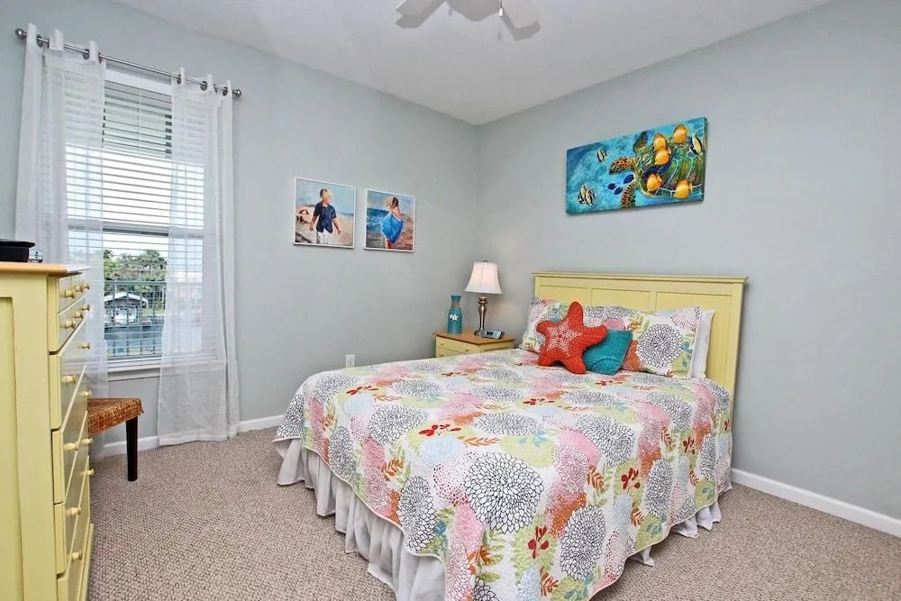 Navy Cove Harbor 2213 - 2 Br condo